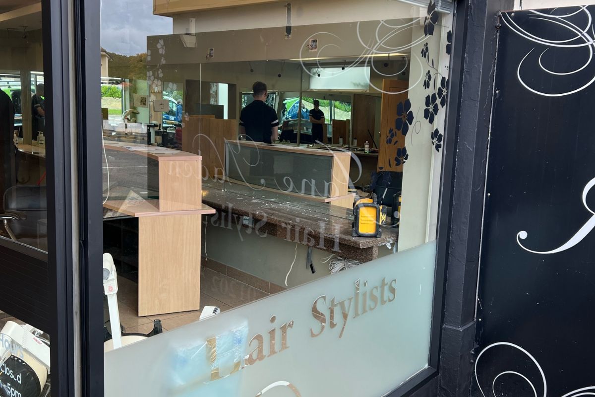shop front painters