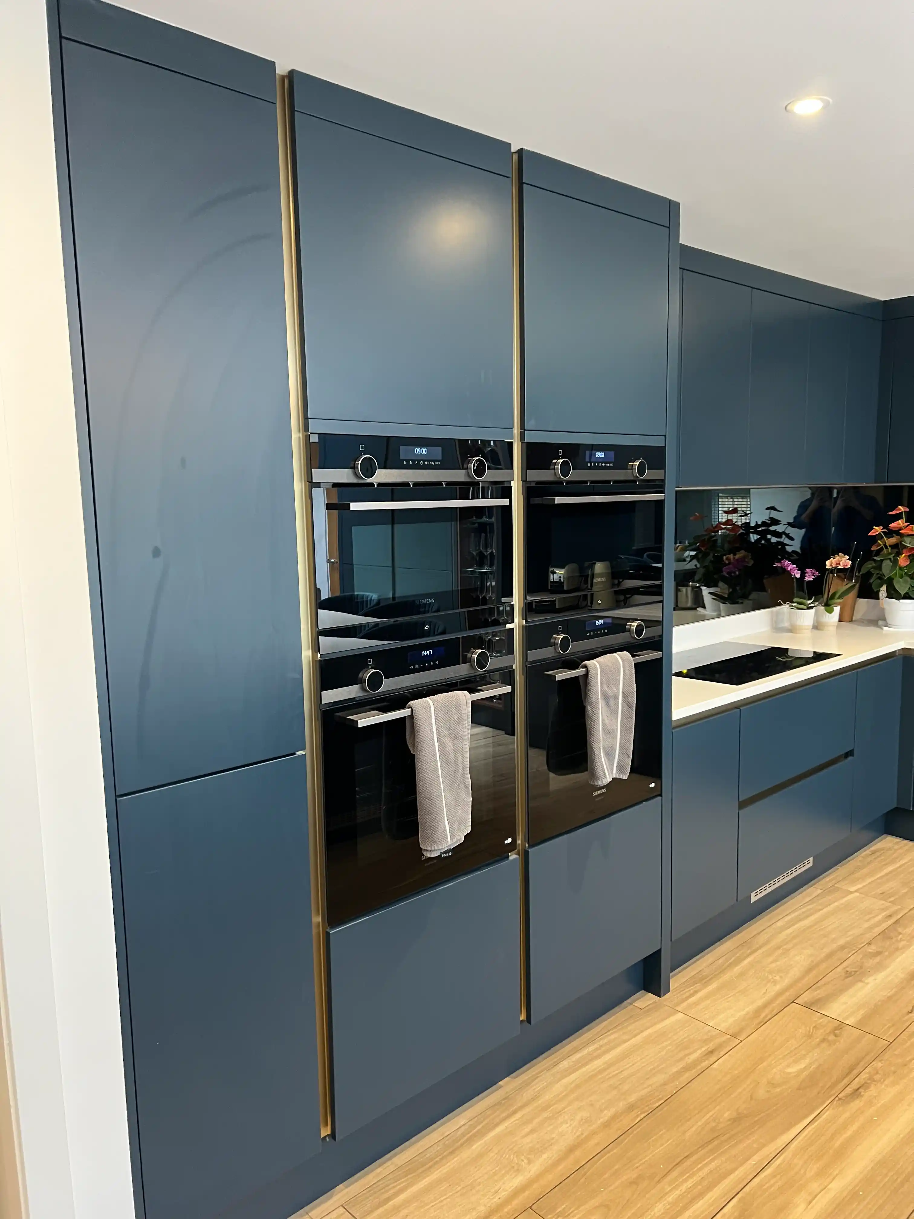 kitchen-cabinet-repainting-service