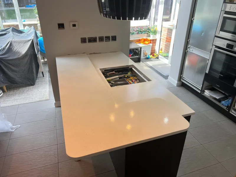 After - Kitchen Wrktop Respray